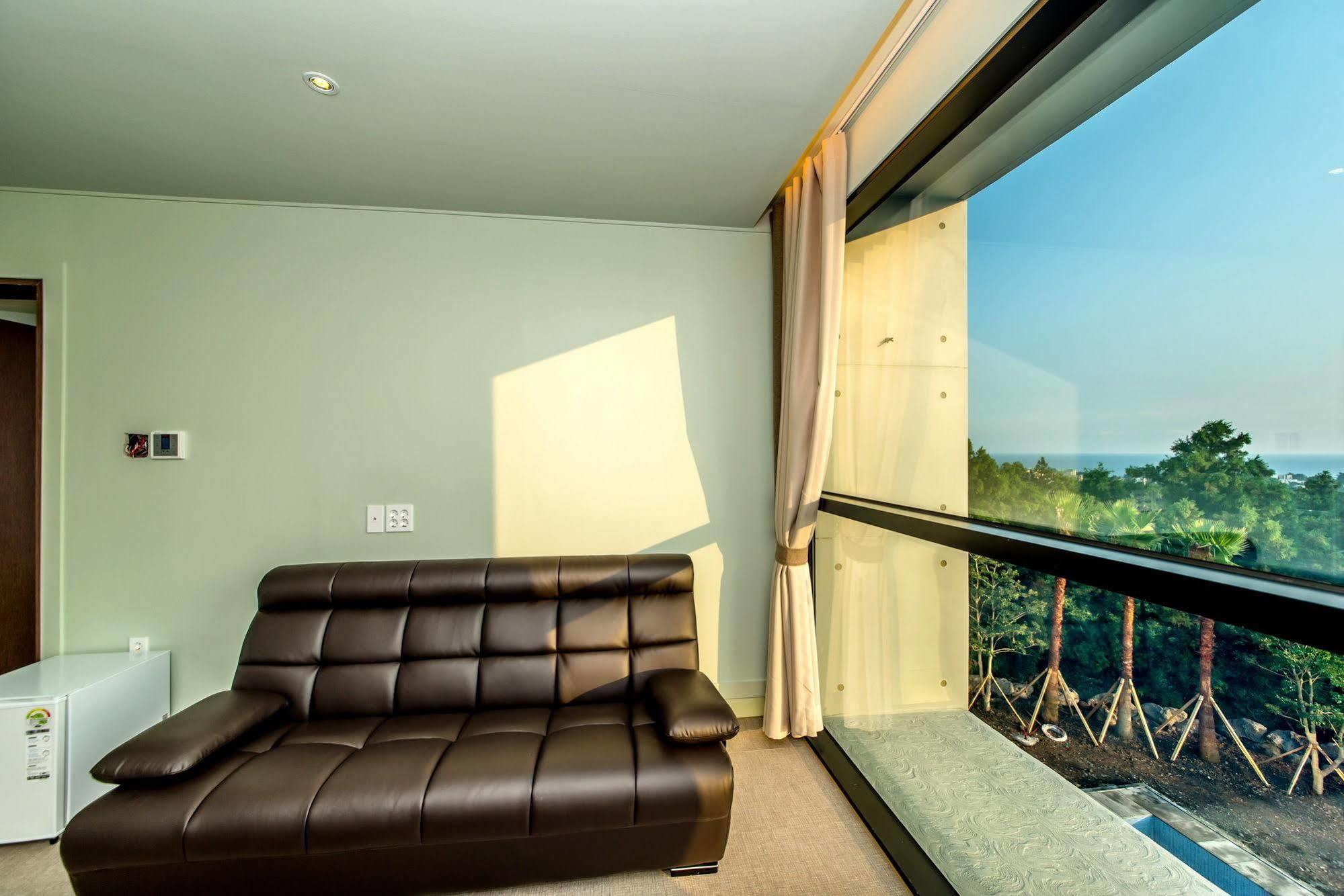 Sunrise Hotel Jungmun Branch Seogwipo Bagian luar foto